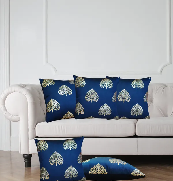 https://d1311wbk6unapo.cloudfront.net/NushopCatalogue/tr:w-600,f-webp,fo-auto/Flipkart _Festivebluegold set of 5_1672326133783_xlea1u8nf3ksrd7.jpg